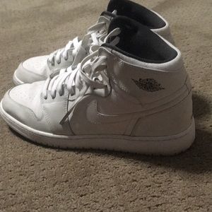 used phantom men’s air jordan ones